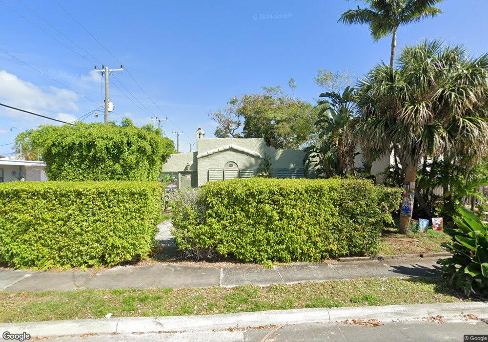 533 32nd St, West Palm Beach, FL 33407 - photo 1