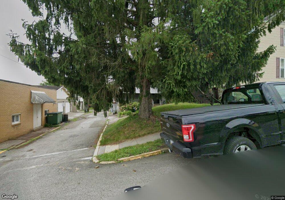 813 Wallace St unit 815, Vandergrift, PA 15690 - photo 1