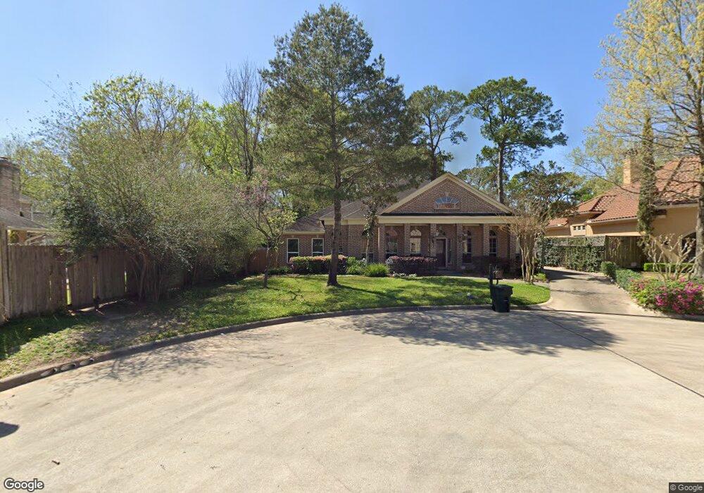 1307 Glenhilshire Dr, Houston, TX 77055 - photo 1