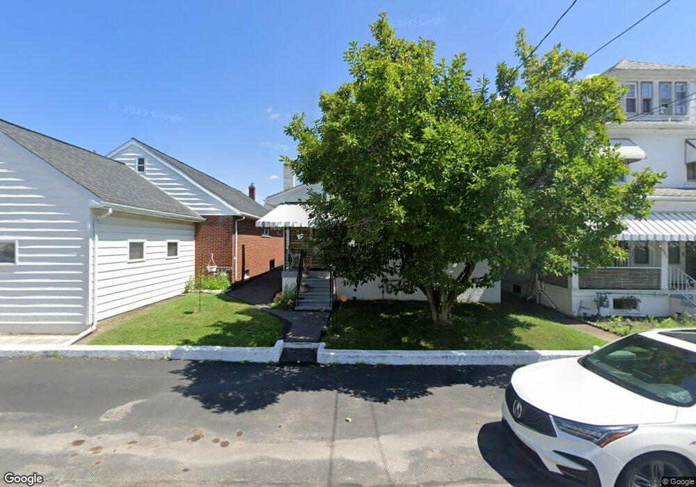 855 N Locust St, Hazleton, PA 18201 - photo 1