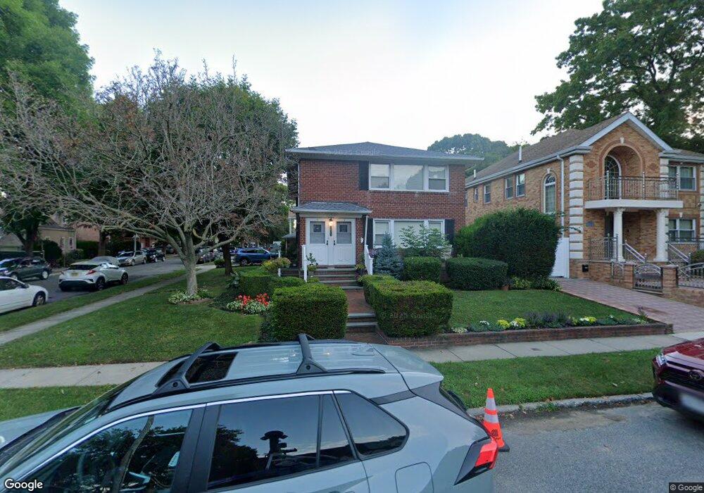 24303 83rd Ave, Bellerose, NY 11426 - photo 1