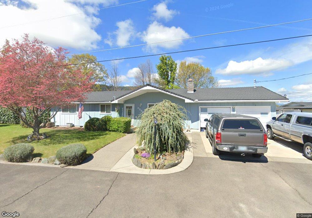 3289 Green Acres Dr, Central Point, OR 97502 - photo 1