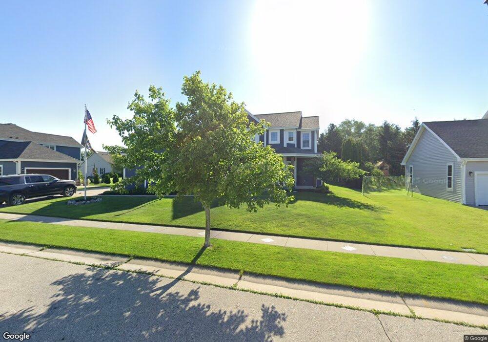 1399 Shoreland Ln, Oconomowoc, WI 53066 - photo 1