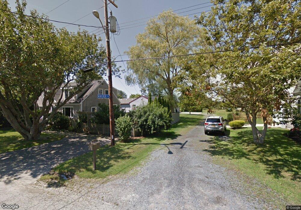 10 Windemere Terrace, Middletown, RI 02842 - photo 1