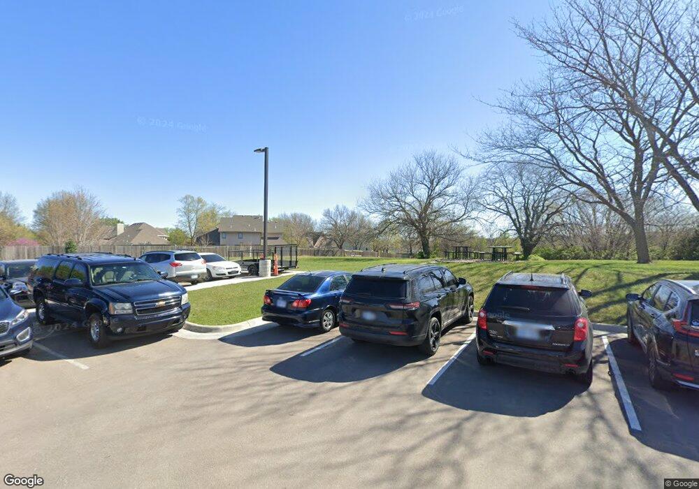 3620 SW Wanamaker Rd, Topeka, KS 66614 - photo 1