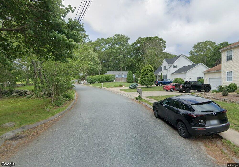 21 Schaeffer St, Wakefield, RI 02879 - photo 1