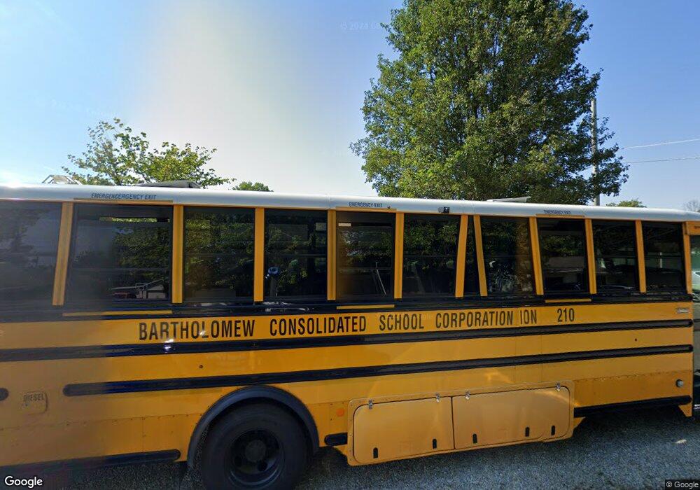 639 Falcon Dr, Columbus, IN 47201 - photo 1