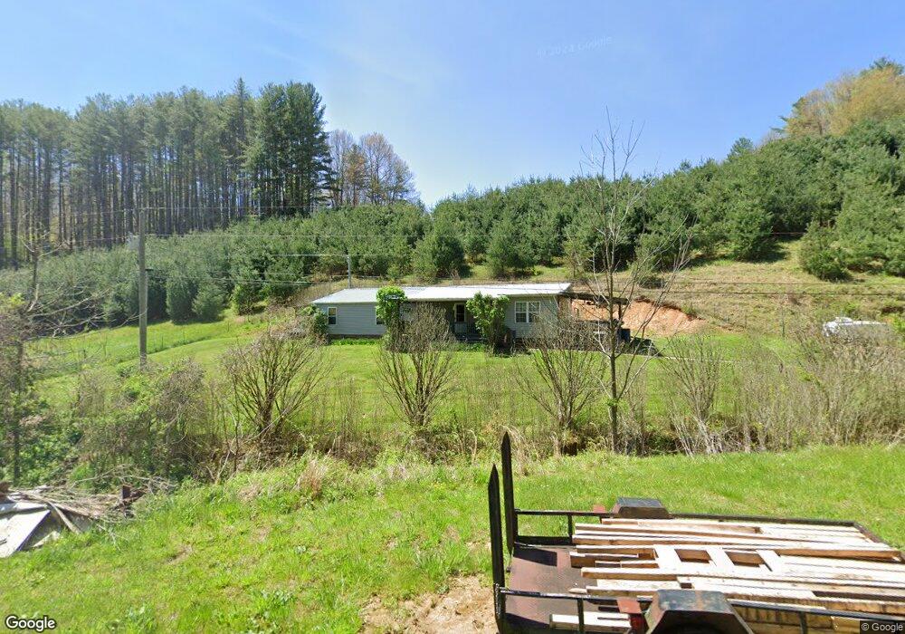 359 Deacon Rd, Burnsville, NC 28714 - photo 1