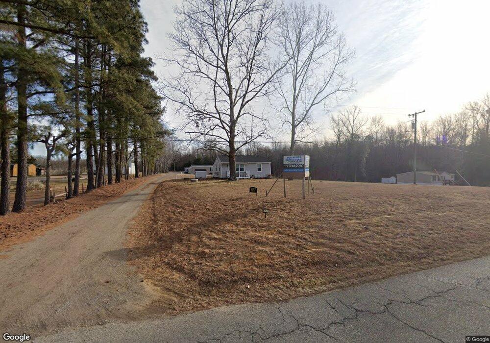 8135 N Henpeck Rd, Quinton, VA 23141 - photo 1