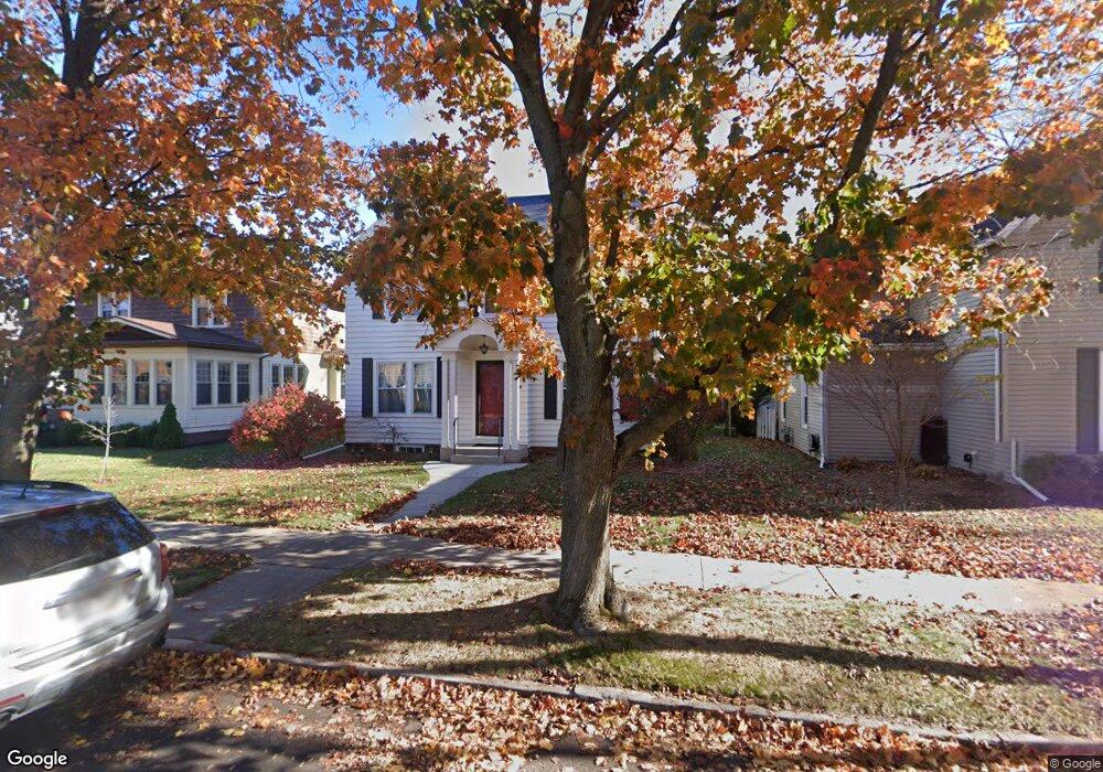 833 N 15th St, Manitowoc, WI 54220 - photo 1