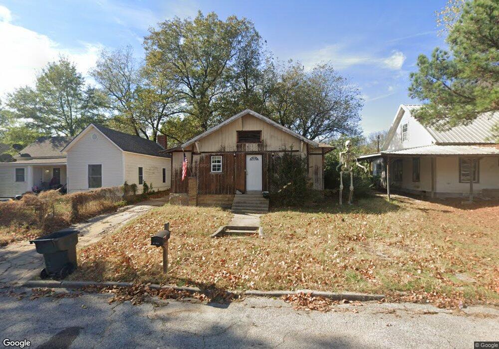 622 S Florida Ave, Okmulgee, OK 74447 - photo 1