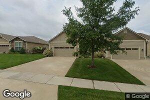 5610 Chimney Rocks Cir, Lawrence, KS 66049
