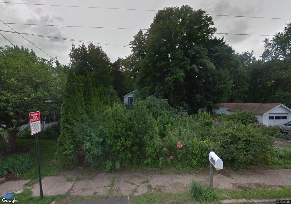 310 W Richardson Ave, Langhorne, PA 19047 - photo 1