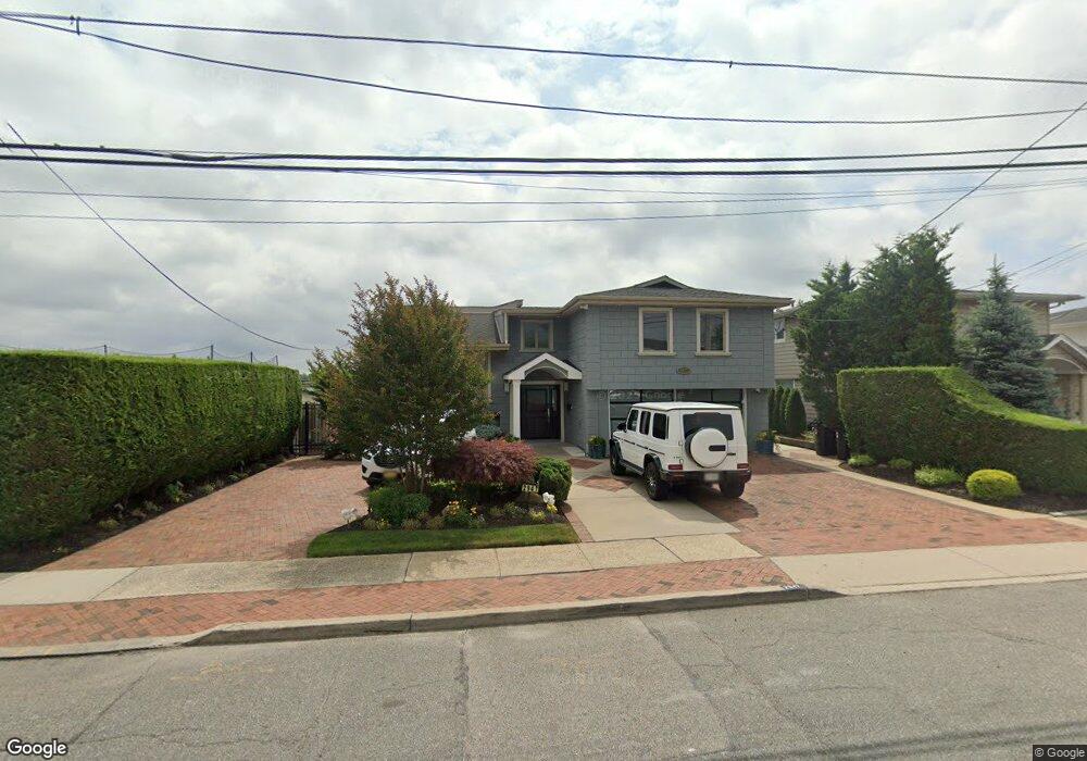 2947 Shore Dr, Merrick, NY 11566 - photo 1