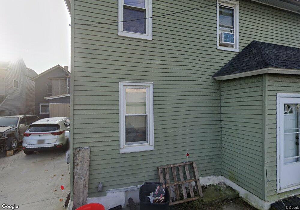 214 S Main St unit 2nd Floor, Taylor, PA 18517 - photo 1