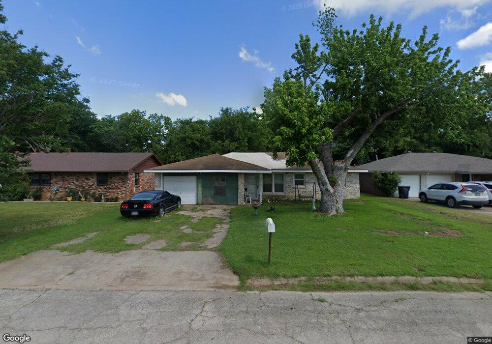 1118 Center St, Cleburne, TX 76033 - photo 1