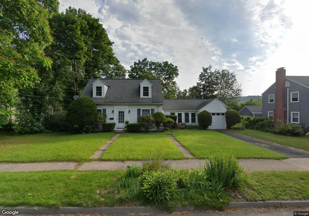 47 Lawncrest Rd, New Haven, CT 06515 - photo 1