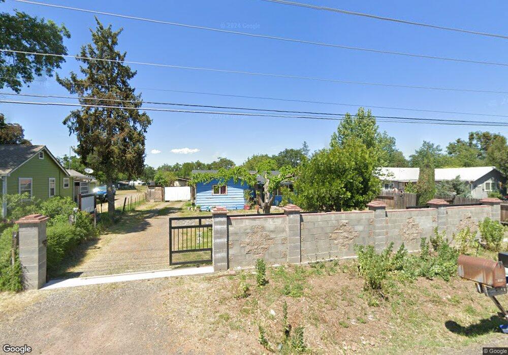 412 Wilson Rd, Central Point, OR 97502 - photo 1