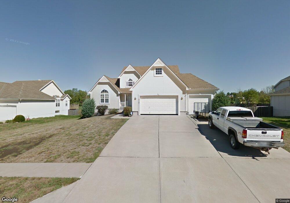 510 E Ash, Raymore, MO 64083 - photo 1