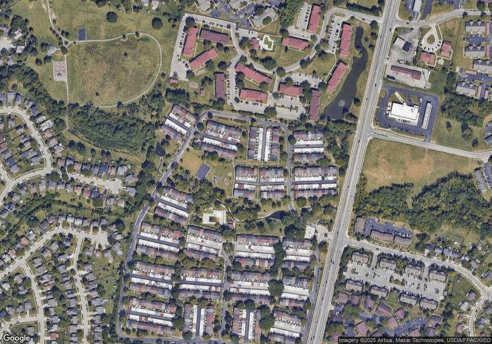 511 Clairbrook Ave unit 13, Columbus, OH 43228 - photo 1