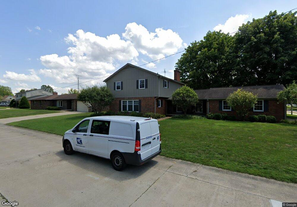 1301 Audubon Dr, Columbus, IN 47203 - photo 1