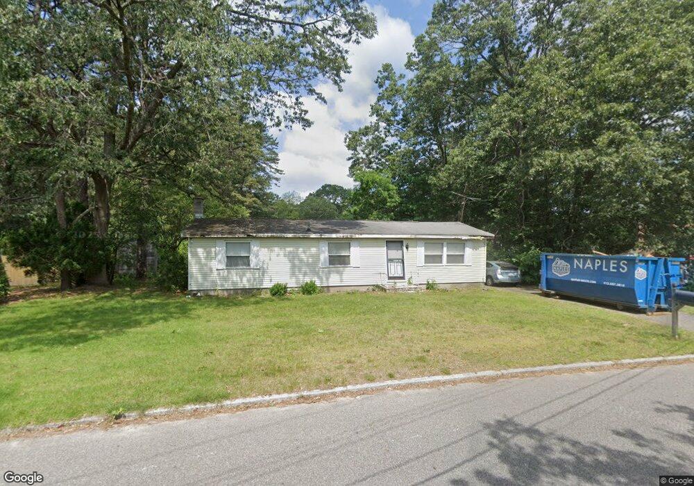 224 Stapleton Rd, Springfield, MA 01109 - photo 1