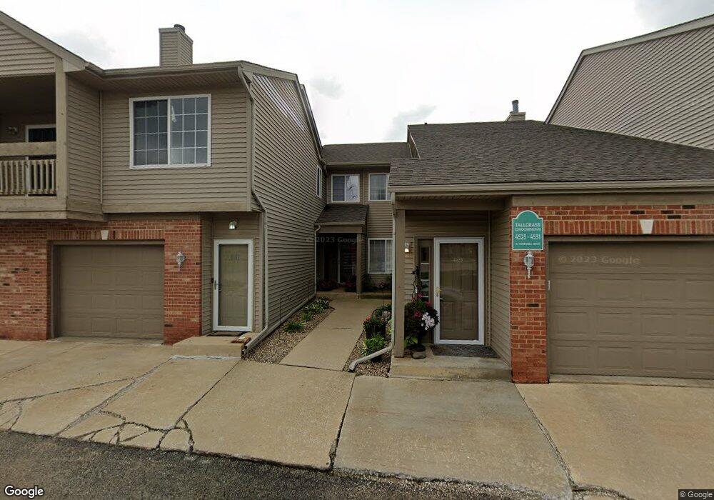 4509 N Thornhill Dr unit 102C, Peoria, IL 61615 - photo 1
