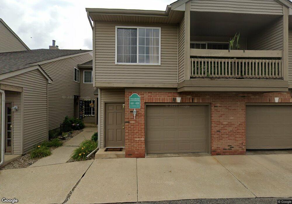 4519 N Thornhill Dr, Peoria, IL 61615 - photo 1