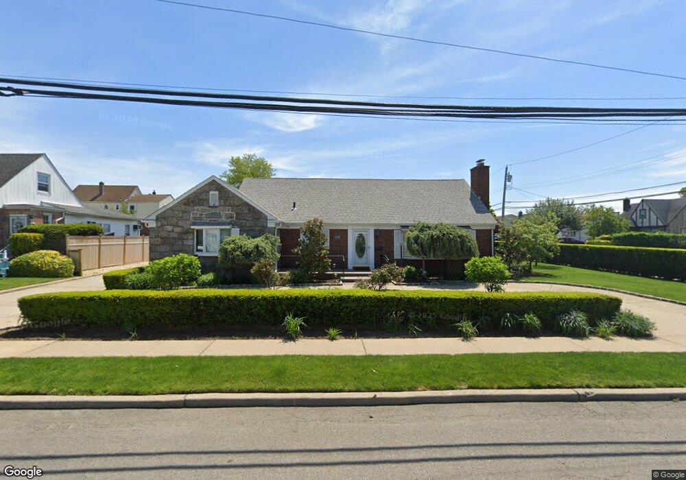 311 Lincoln St, Franklin Square, NY 11010 - photo 1