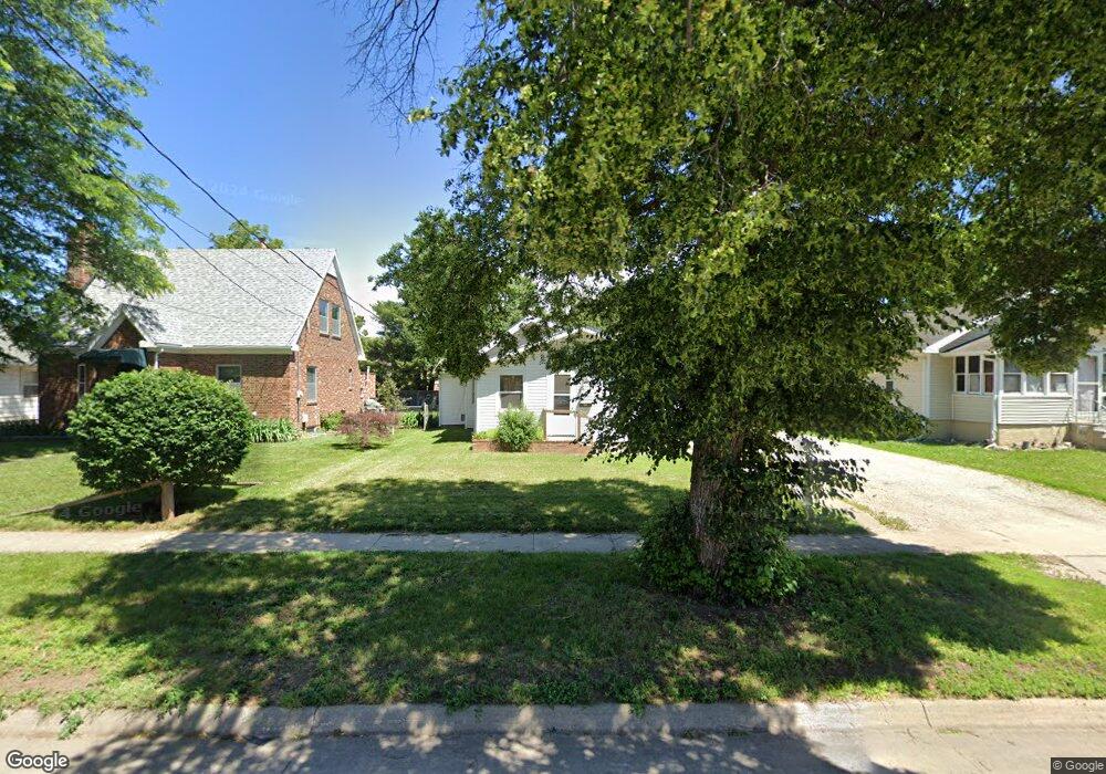 2812 E Grand Ave, Des Moines, IA 50317 - photo 1