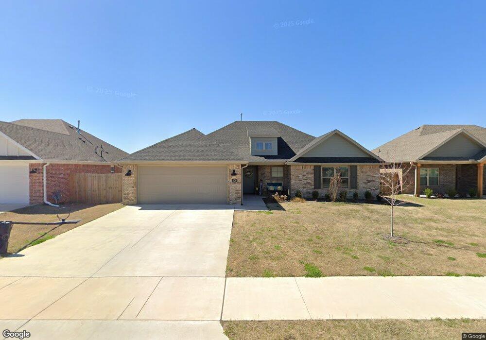 975 Sugar Pine St, Tontitown, AR 72762 - photo 1