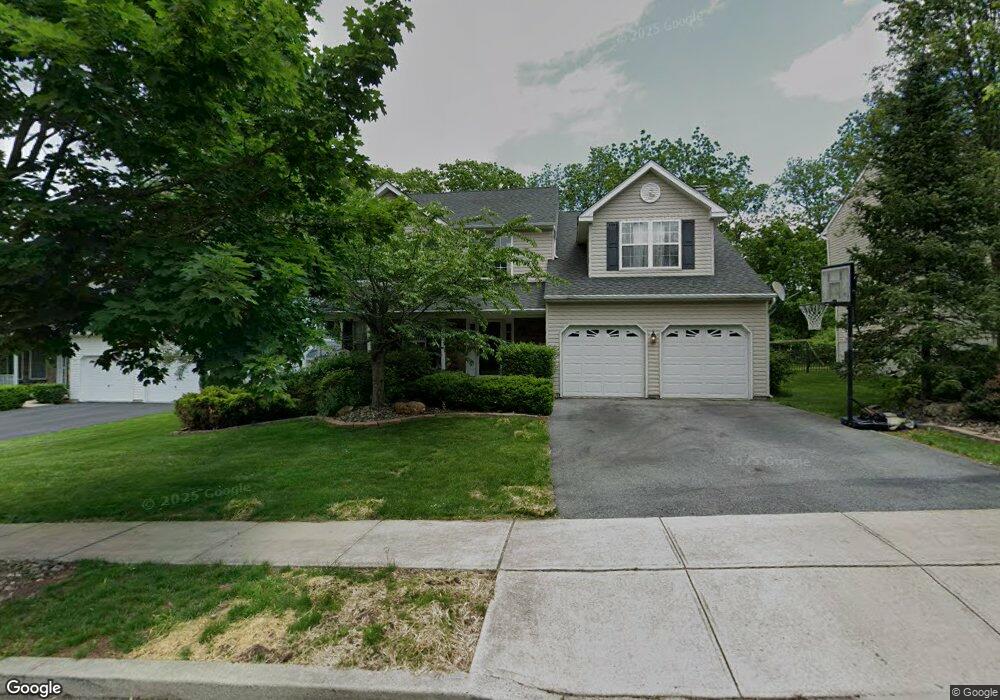 6956 Hearth Ln, Macungie, PA 18062 - photo 1