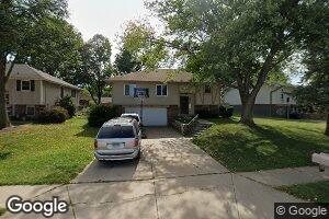 15207 R St, Omaha, NE 68137