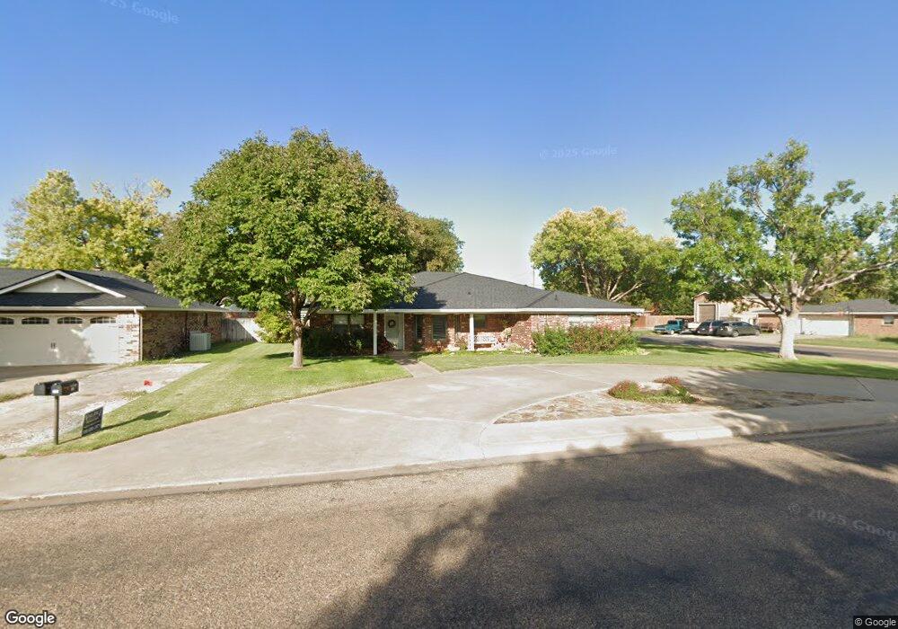 700 Bennett Dr, Dumas, TX 79029 - photo 1