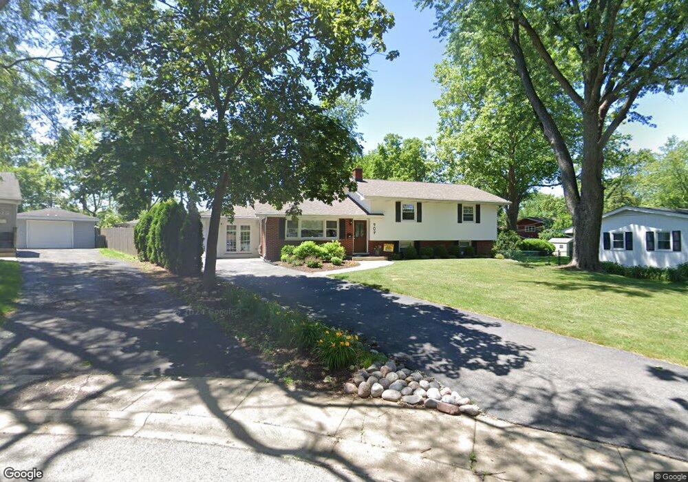 909 Hickory Ln, Naperville, IL 60540 - photo 1