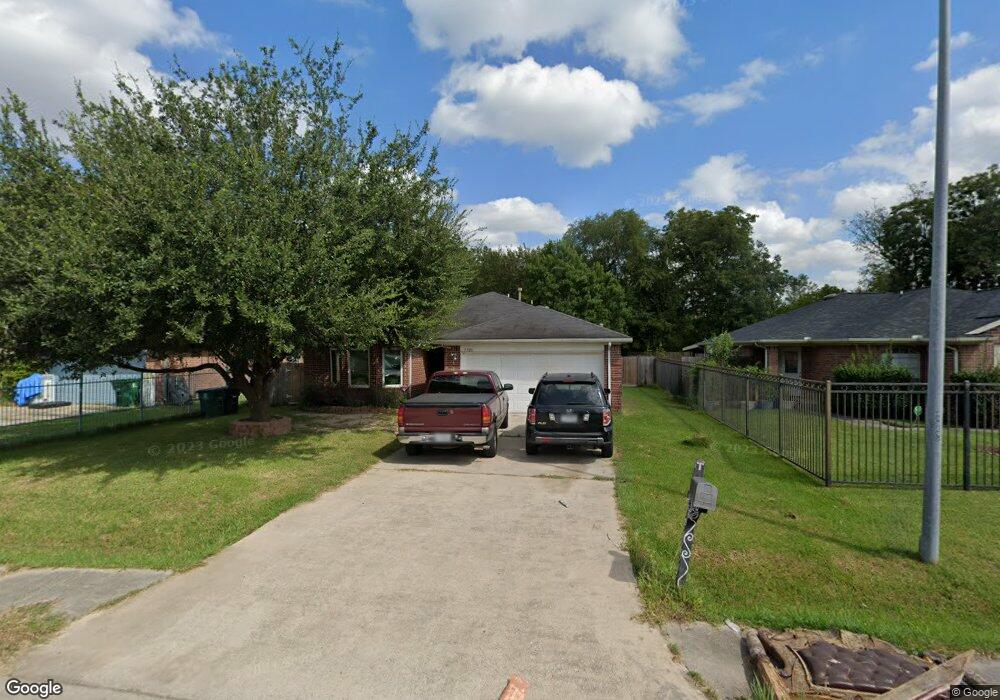 9926 Raymondville Rd, Houston, TX 77093 - photo 1