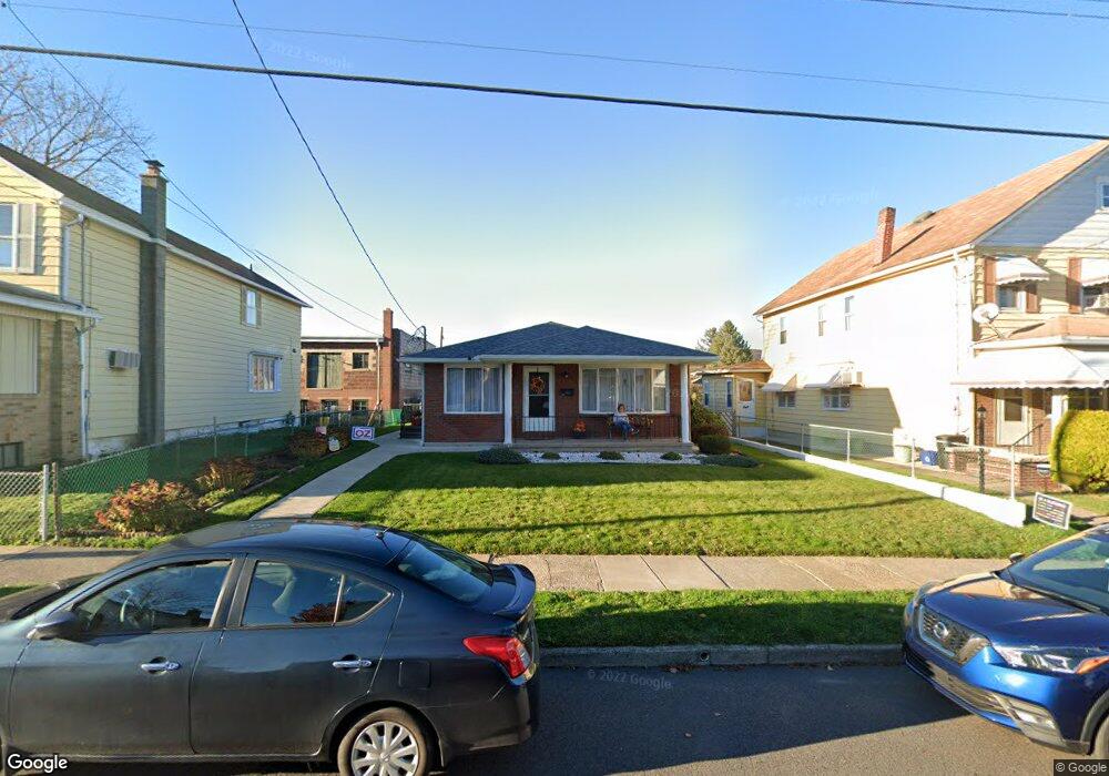 222 E Ridge St, Nanticoke, PA 18634 - photo 1