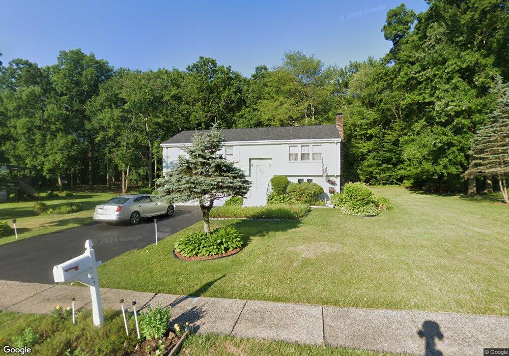 211 Willowcrest Dr, Windsor, CT 06095 - photo 1