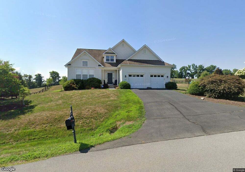 36641 Woodmar Farm Dr unit 33, Purcellville, VA 20132 - photo 1