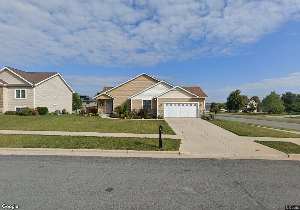 801 Ashworth Dr, Oregon, WI 53575 - photo 1