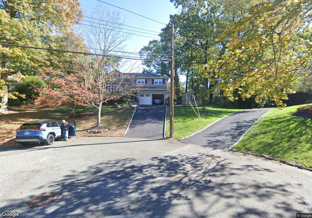 381 Fawnridge Dr, Scotch Plains, NJ 07076 - photo 1