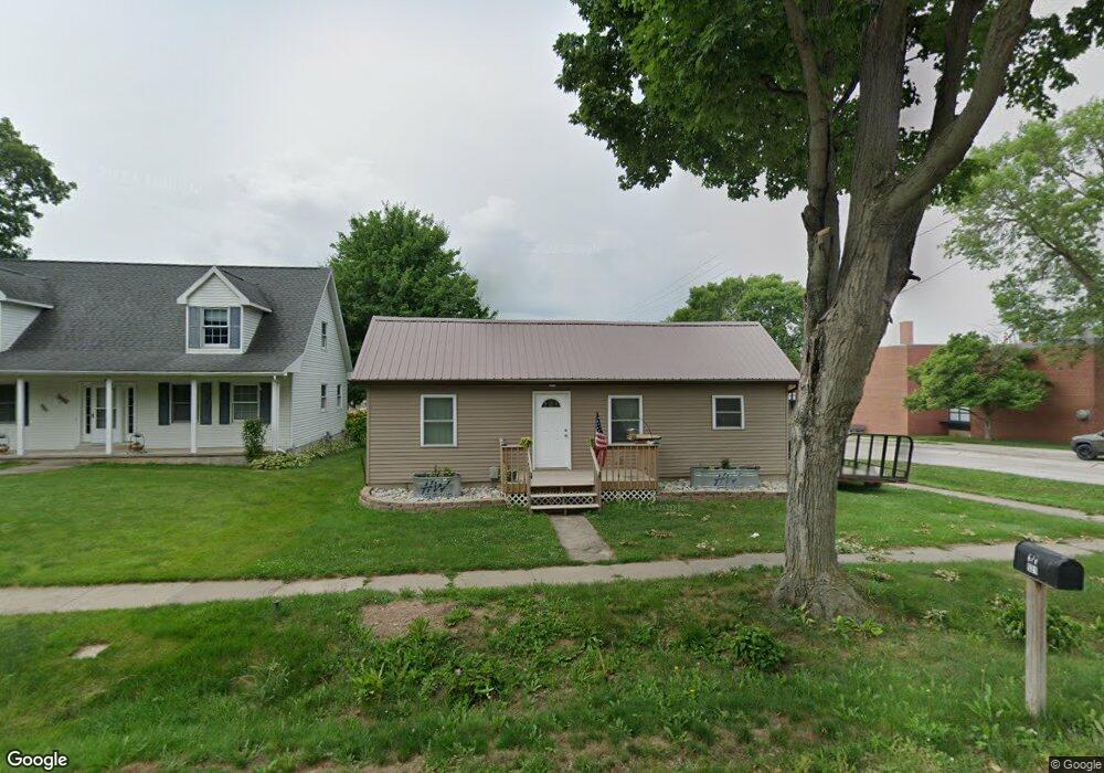 521 Summit St, Center Point, IA 52213 - photo 1