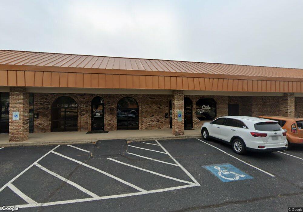 700 W Bedford Euless Rd, Hurst, TX 76053 - photo 1