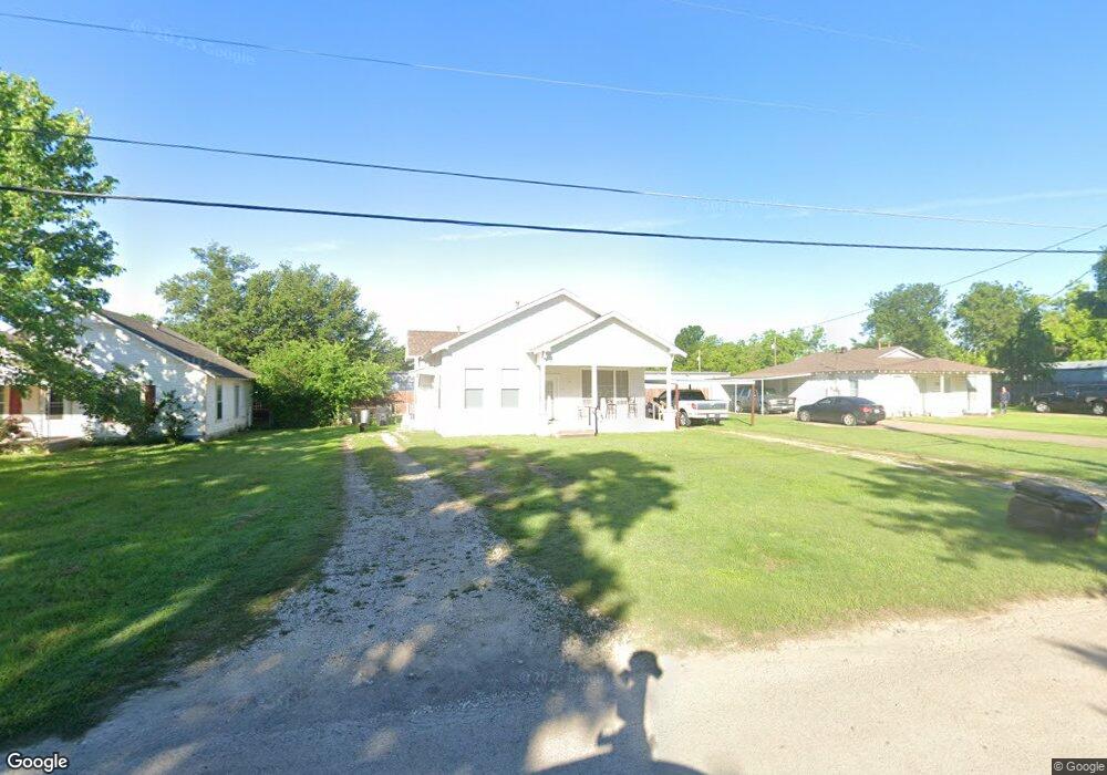 1717 Redwood Dr, Cleburne, TX 76033 - photo 1