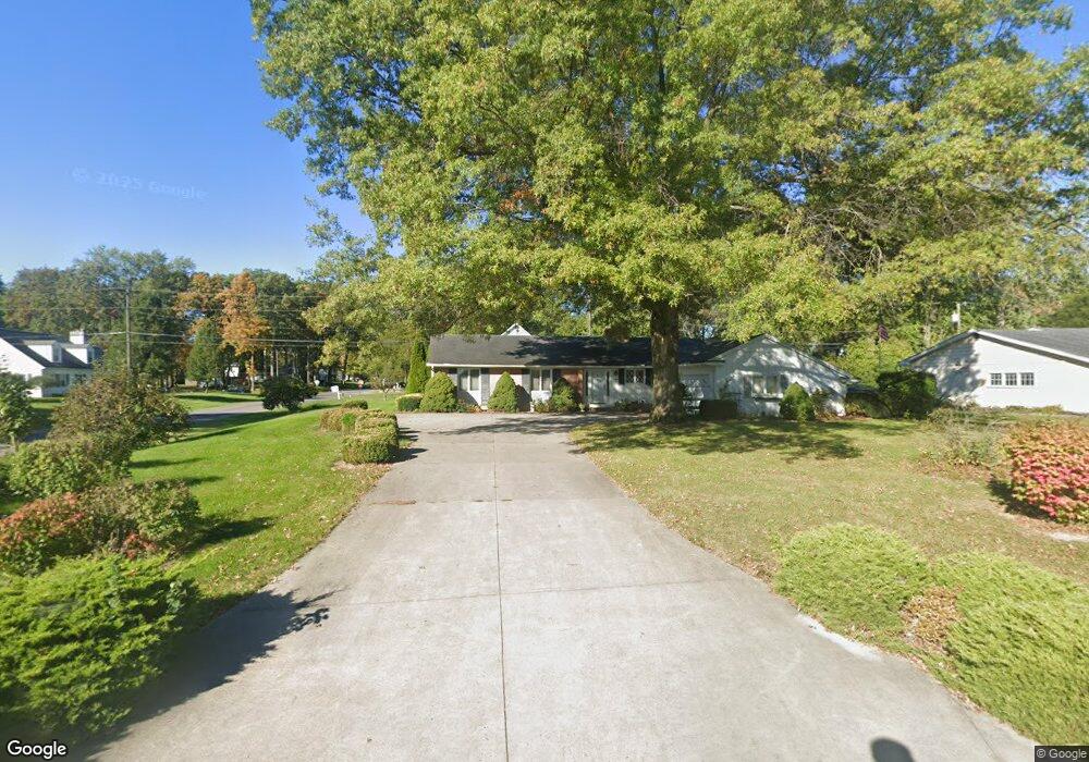 1584 Putters Ln, Lima, OH 45805 - photo 1