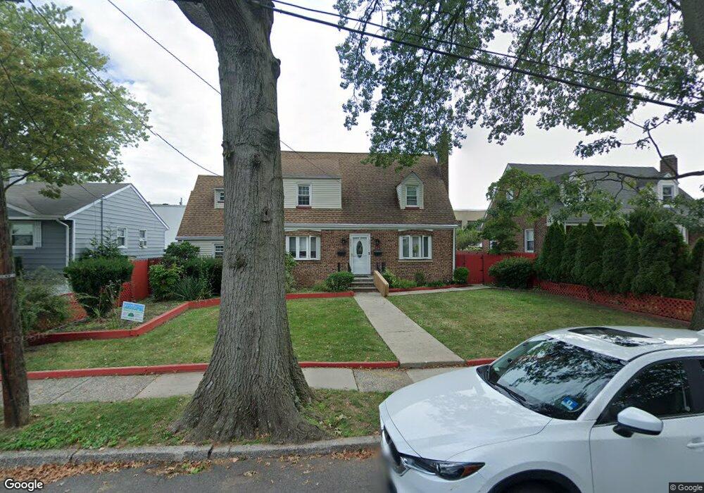 341 Lower Alden Dr unit 341 Lower Alden, Rahway, NJ 07065 - photo 1