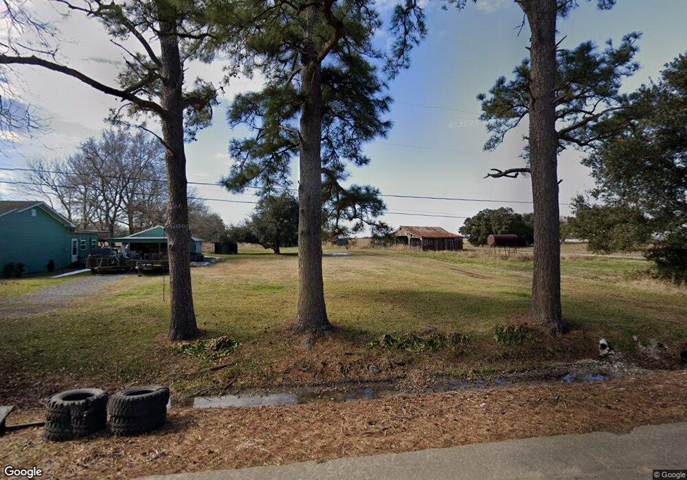 7116 Lee Station Rd, New Iberia, LA 70560 - photo 1