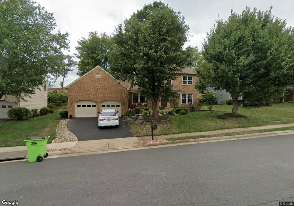 125 Connemara Dr, Sterling, VA 20164 - photo 1