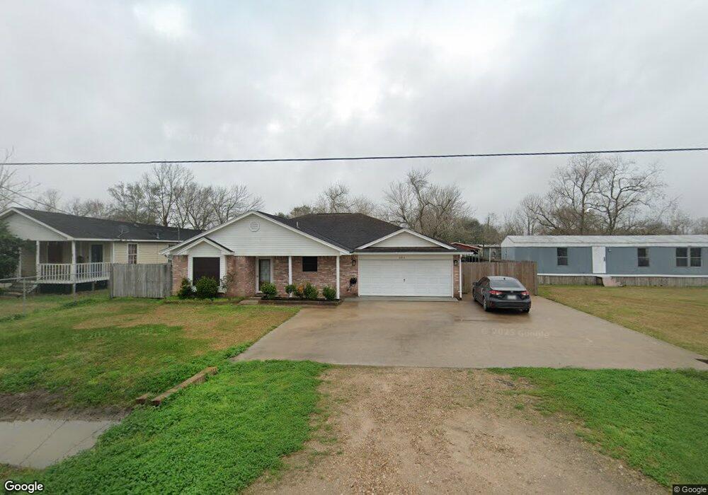 3914 Statesman Dr, Alvin, TX 77511 - photo 1