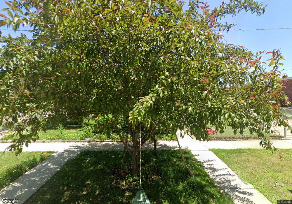 2011 Pine St, Des Plaines, IL 60018 - photo 1